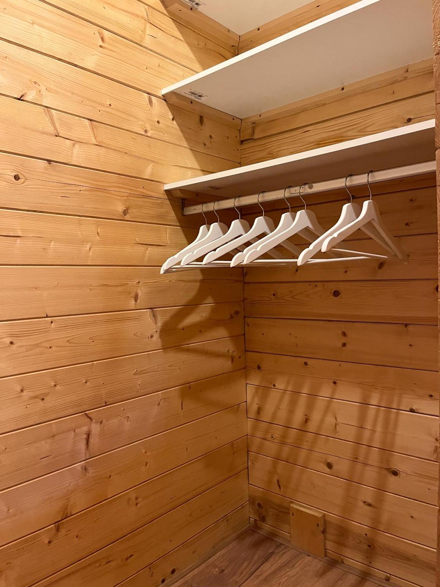 Luxe En Ruim Chalet Met Airco Bij Leekstermeer Matsloot Bagian luar foto