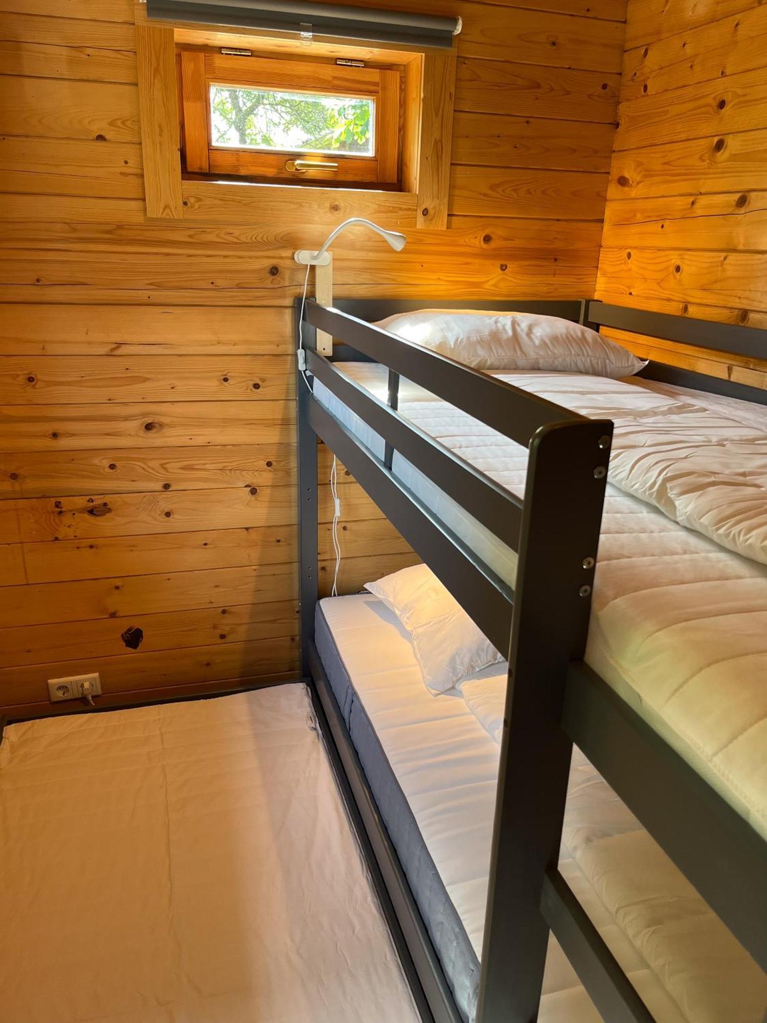 Luxe En Ruim Chalet Met Airco Bij Leekstermeer Matsloot Bagian luar foto